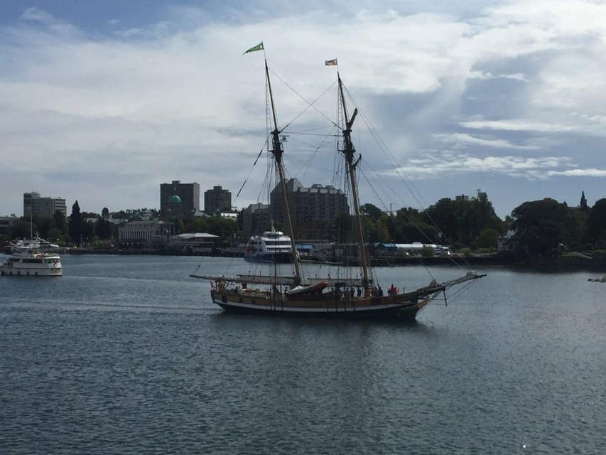 Butchart Gardens and Victoria City Tour Gallery Image 2