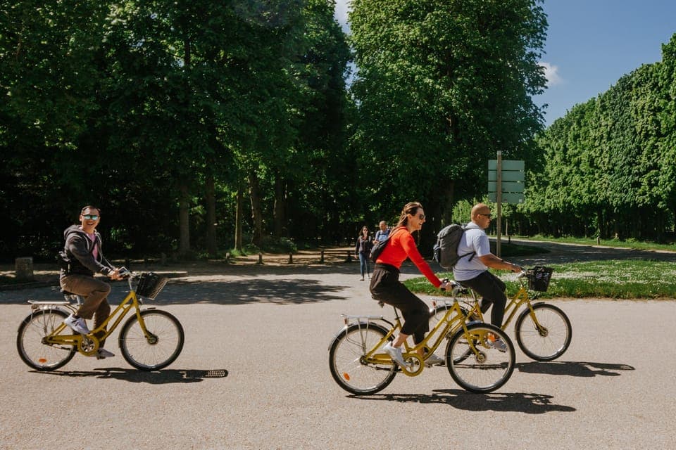 Bike Tour to Versailles with Timed Palace Entry Gallery Image 1