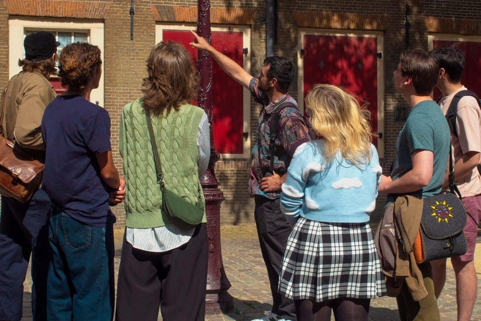 Amsterdam Highlights Guided Tour with Tasting Gallery Image 3