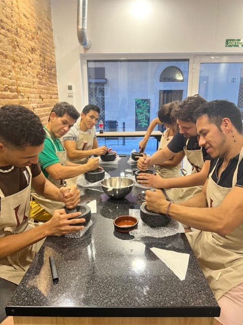 20. Bean to Bar Chocolate Workshop in Barcelona - Image 20