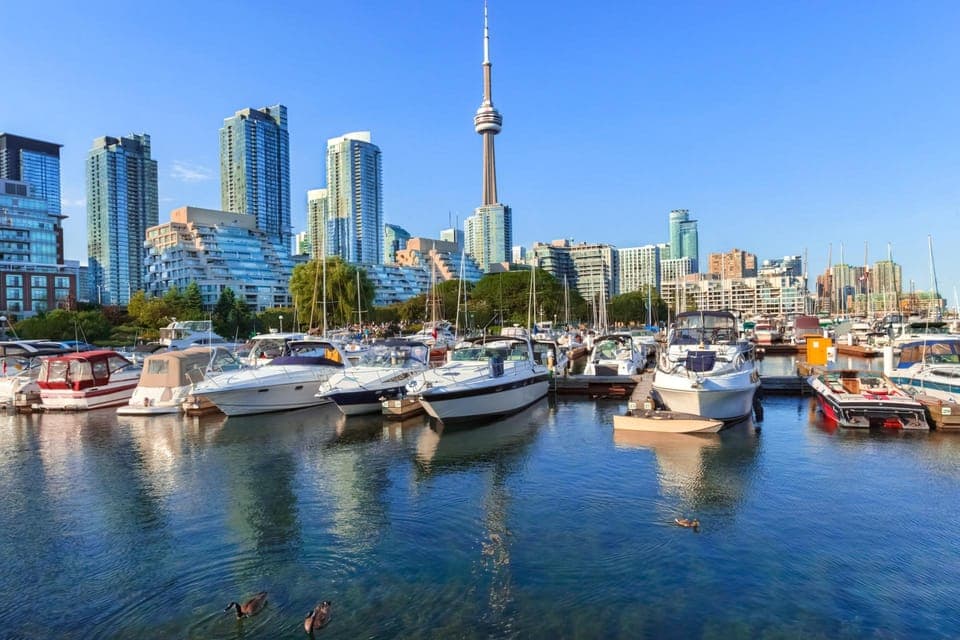 24. Toronto Downtown Tour with Harbor and Islands Cruise Tickets - Image 24