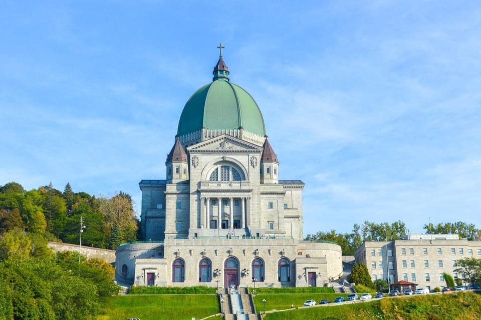 Saint Joseph's Oratory of Mount Royal Private Tour Gallery Image 4