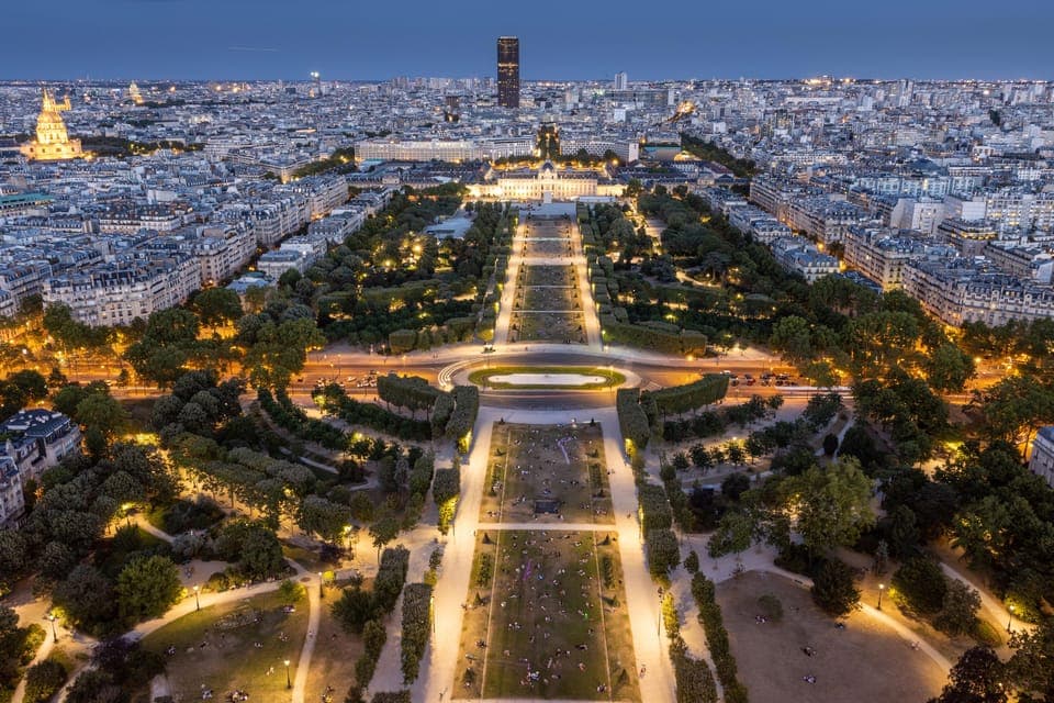 Eiffel Tower Guided Tour|Summit & second floor access Gallery Image 4