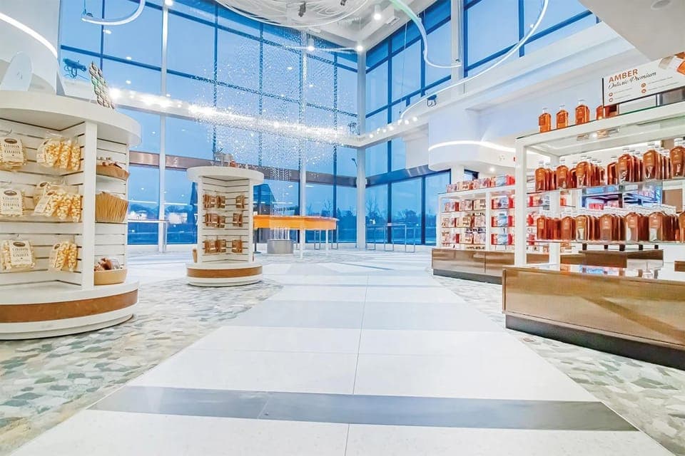 Niagara Falls Day Tour with Niagara City Cruise Gallery Image 4