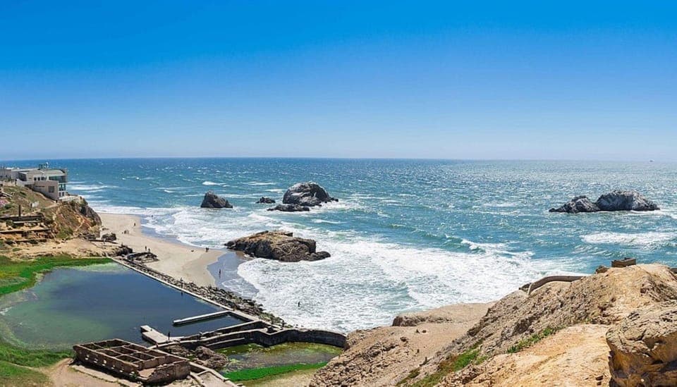 3 Hour Sightseeing Tour with Local Guide Gallery Image 4