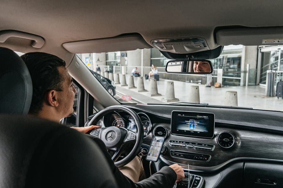Standard Private Transfer to/from CDG Airport Gallery Image 3