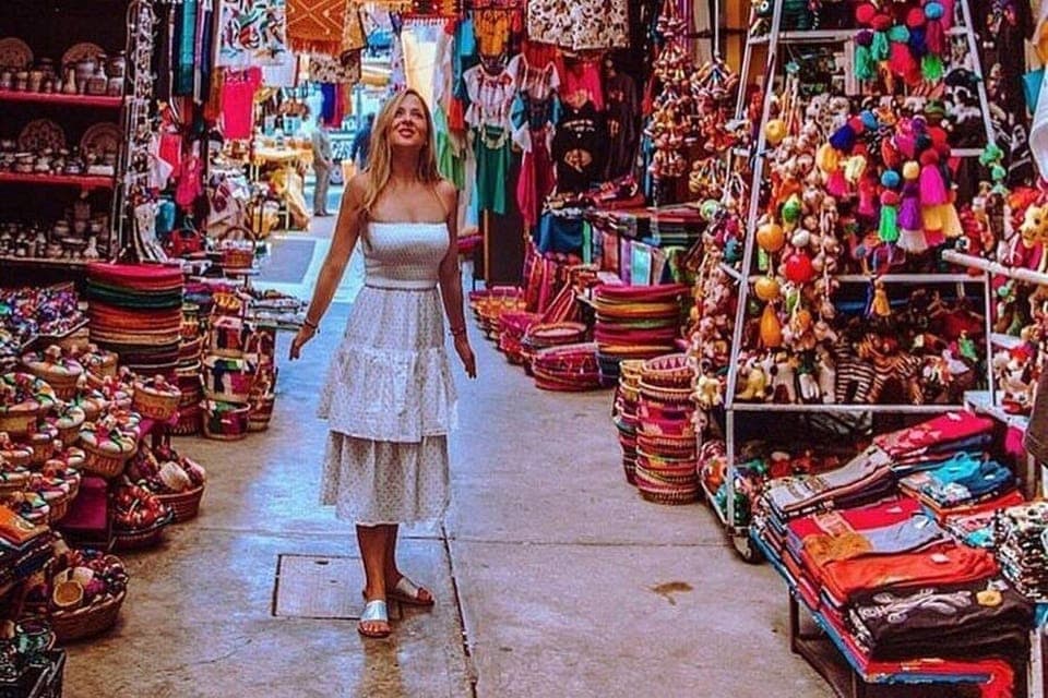 Cancun: Guided Shopping Tour with Tequila Tasting Gallery Image 2