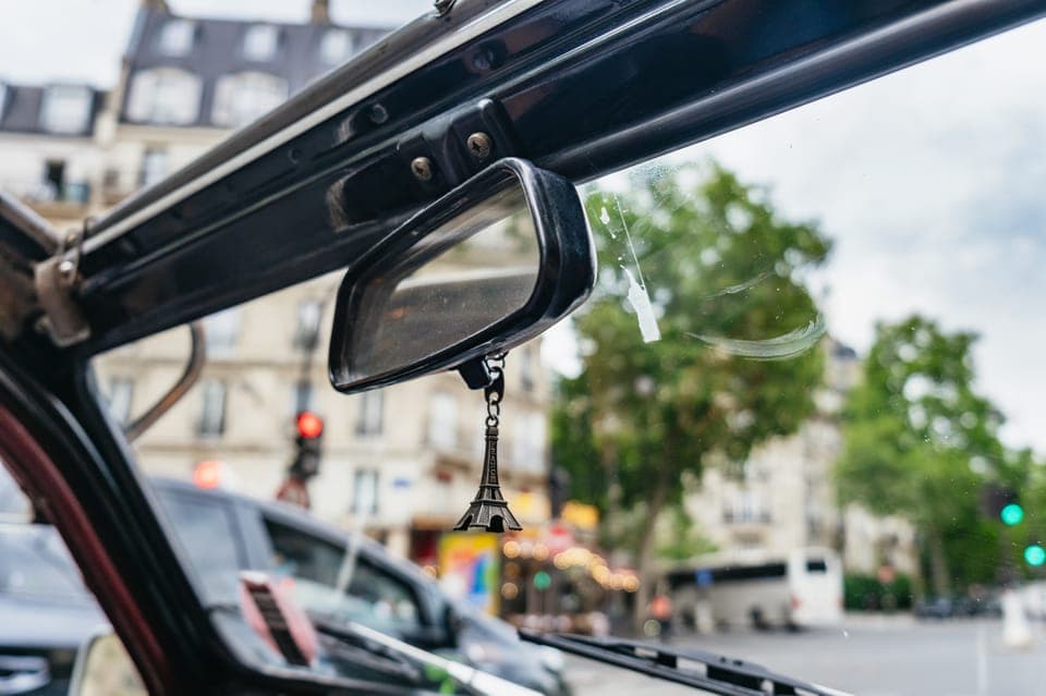 17. 1-Hour Vintage Citroen 2CV Tour - Image 17