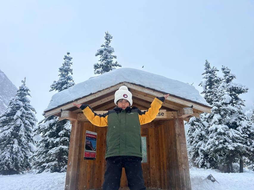 Lake Louise: Private Transfer to Calgary or Airport Gallery Image 4