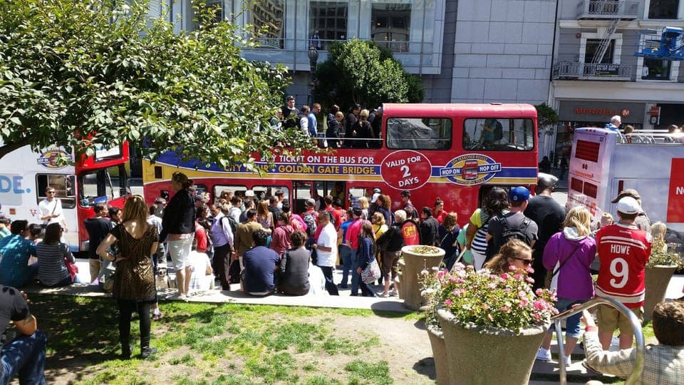 2 Day Hop-On Hop-Off 20-Stop Deluxe Bus Tour Gallery Image 3