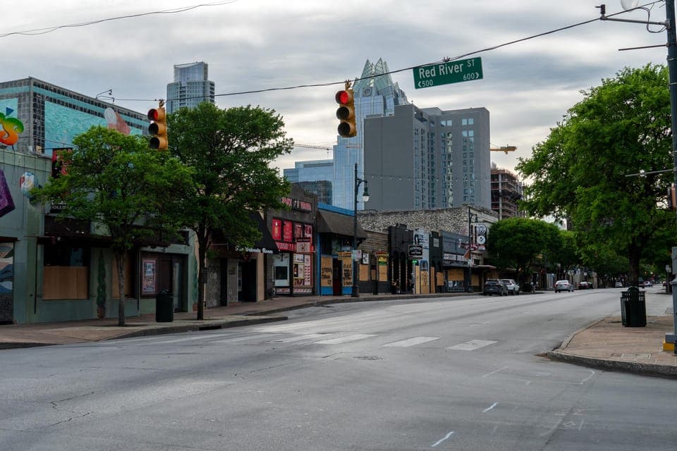 Heartbeats of Austin: Romantic Private Journey Through Time Gallery Image 4