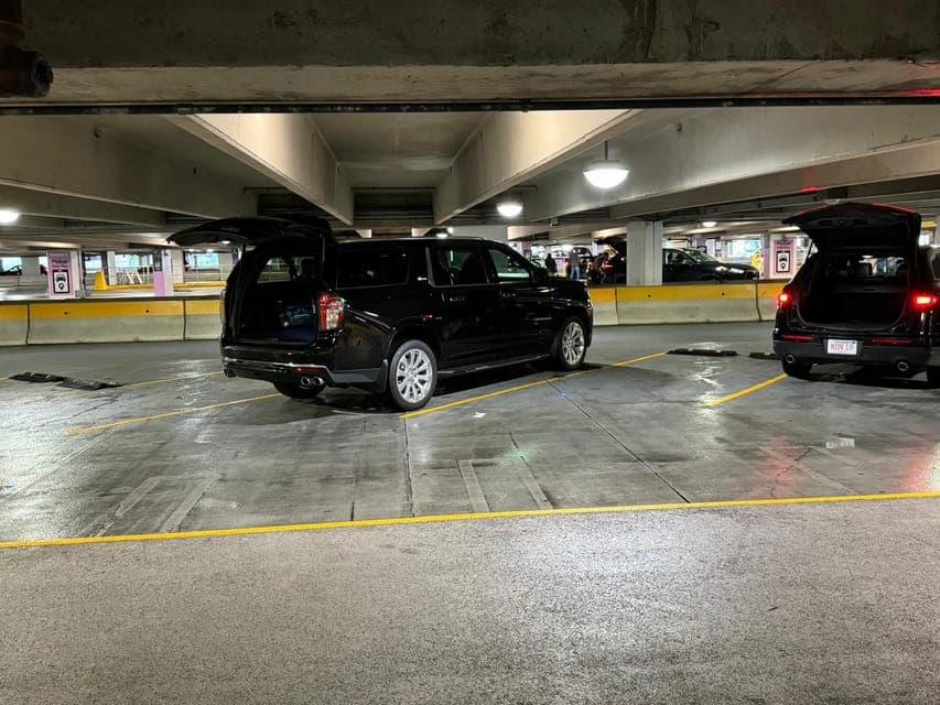 Freedom Trail Limo Service, Boston Logan Airport Car Service Gallery Image 4