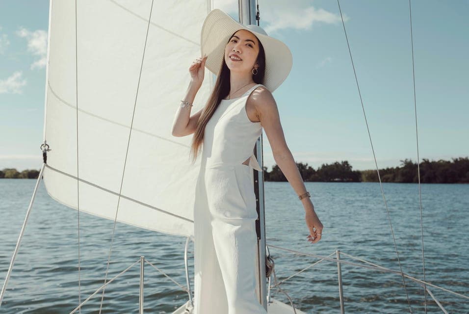 Private Sailing in downtown Toronto Gallery Image 4