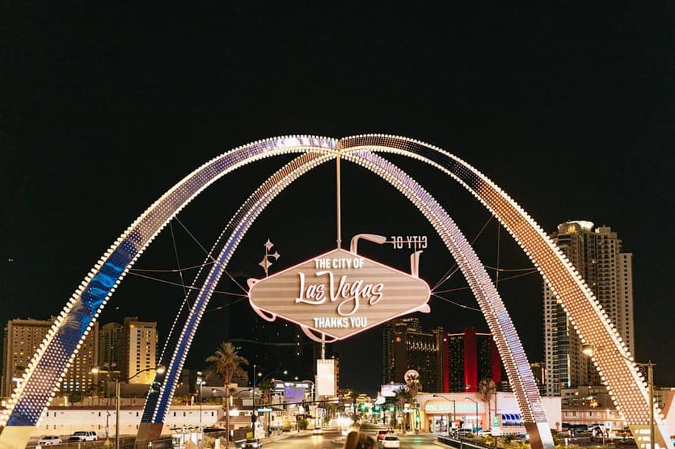 16. Vegas Illuminated: Ultimate Vegas Panaromic Night Bus Tour - Image 16