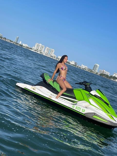 Miami Beach Jetski Ride with Boat and Drinks Gallery Image 3