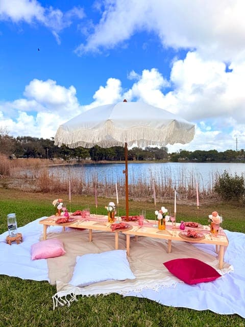 Luxury Outdoor Sip & Paint Experience- Near Miami Gallery Image 4