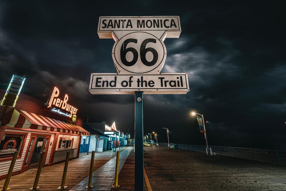 Santa Monica Sinister Sins & Sorrow Ghost Tour Gallery Image 1