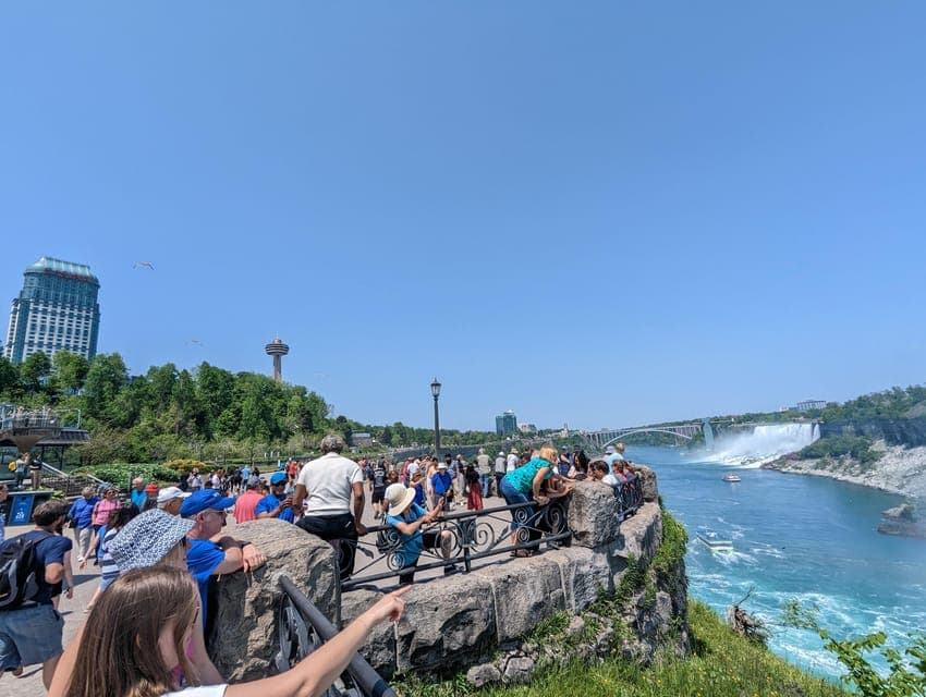 Niagara Falls Day Tour with Boat Tour Option Gallery Image 4