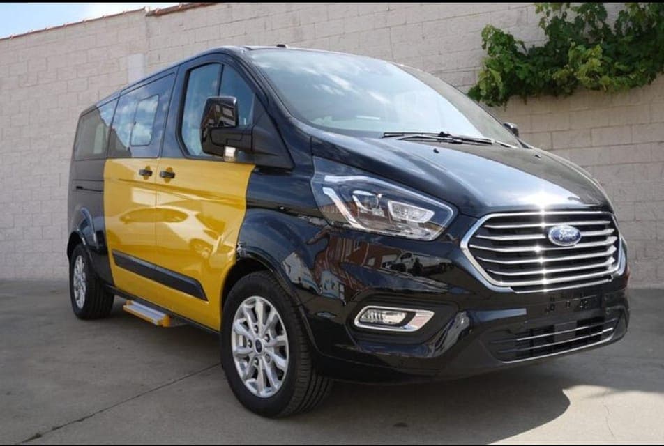 Private Transfer from Barcelona Airport to City - Image 1