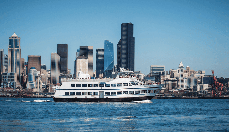 Guided Harbor Cruise Gallery Image 3