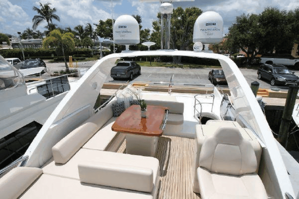 Epic Sail - Unforgettable Celebrations Aboard Yachts Gallery Image 3