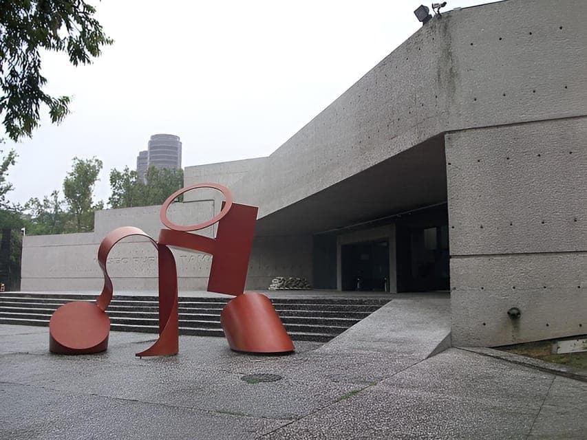 Art Museums Tour Gallery Image 4