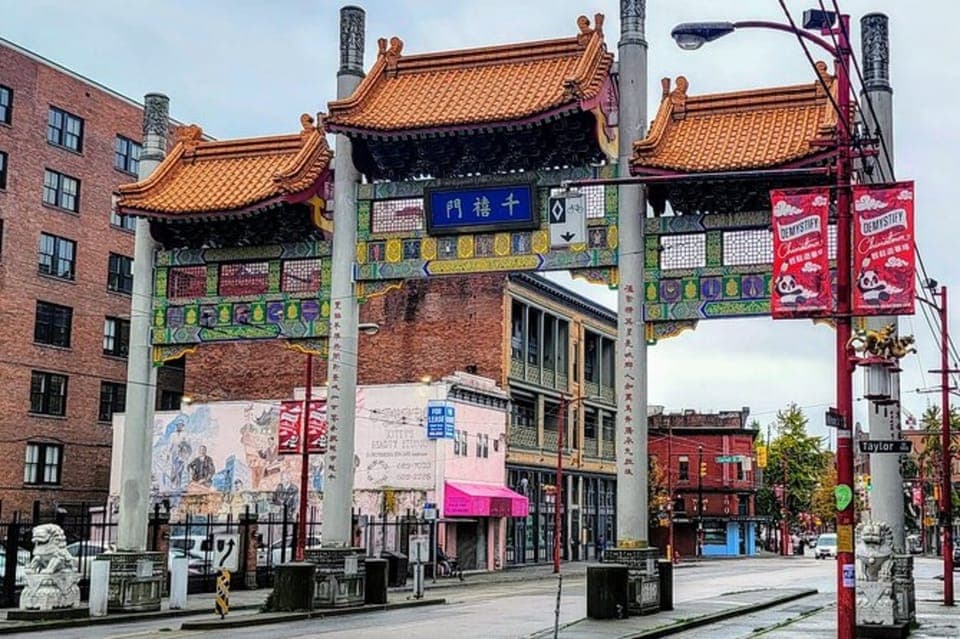 Private Vancouver Amazing Highlight Tour With Chinese Garden Gallery Image 3