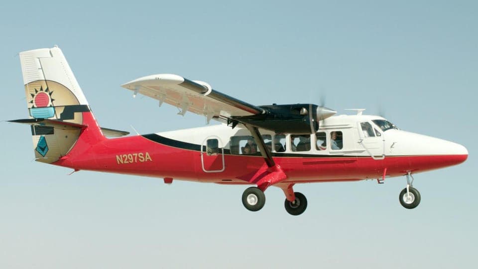 Grand Canyon Airplane, Helicopter and Boat Tour Gallery Image 4