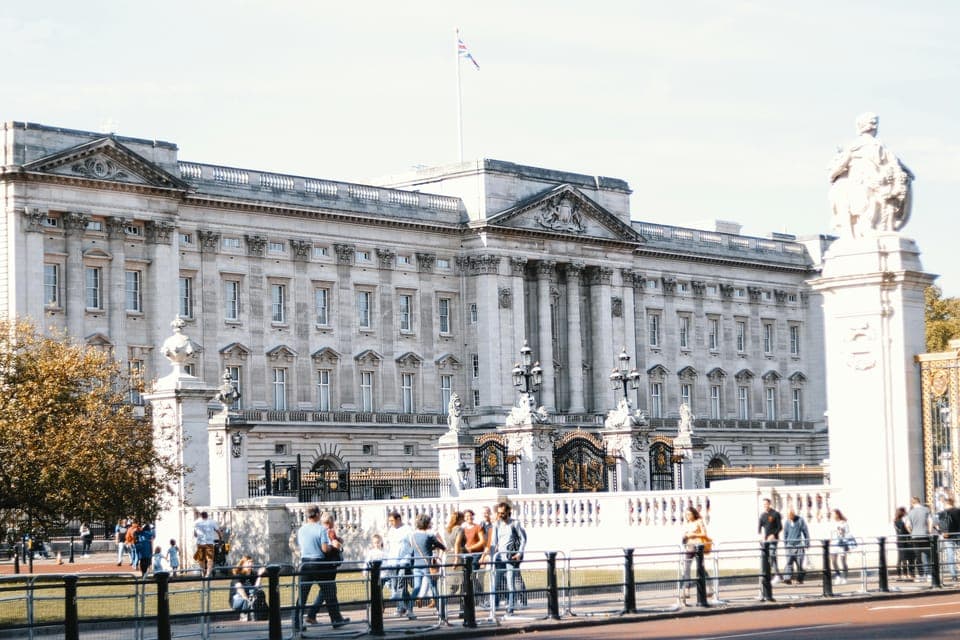 33. London Buckingham Palace & Westminster Guided Walking Tour - Image 33