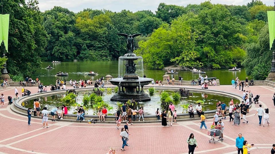 Guided Central Park Private Pedicab Tour Gallery Image 3