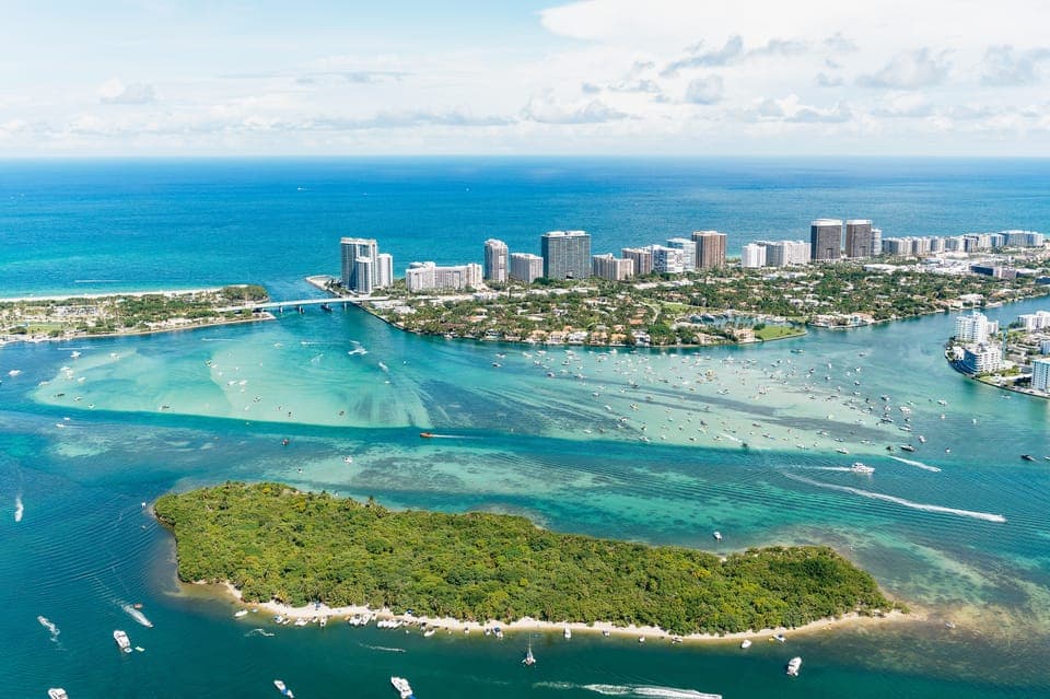 Helicopter Tour: Fort Lauderdale to Miami Beach Gallery Image 2