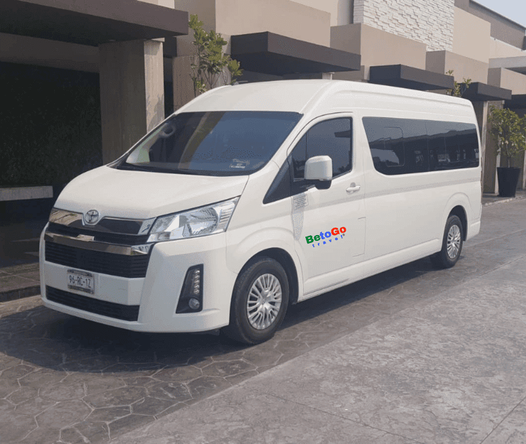 Transportation in Costa Mujeres: From/to Cancun Airport Gallery Image 4