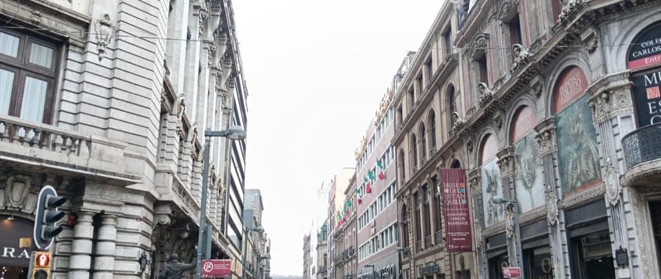 Chronicles of the Center: Living Stories of Mexico City - Image 1