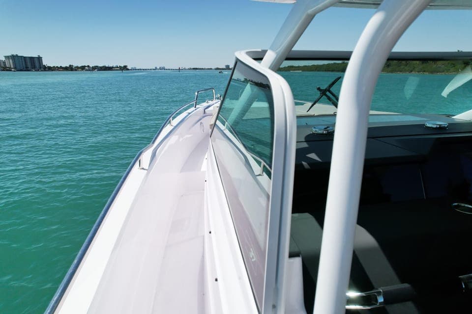 #1 Private Boat Tour and 1 Hour Free Jet Ski Rental in Miami Gallery Image 4