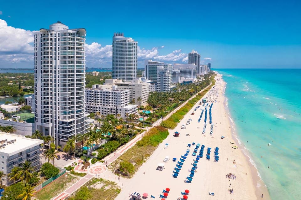 City Tour with Professional Tour Guide and a comfortable Van or SUV Gallery Image 3