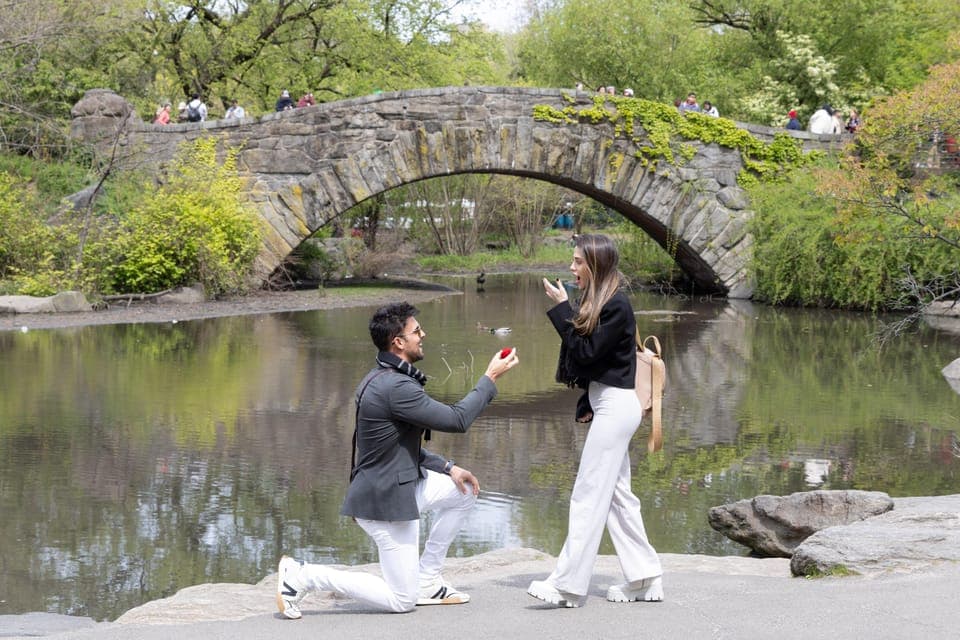 Photoshoot in NYC Central Park 5th Ave Gallery Image 2