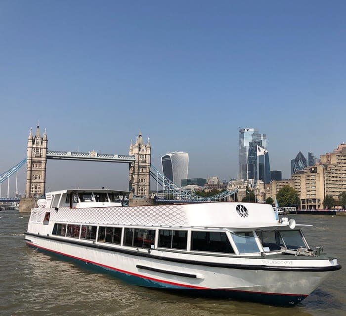 London New Years Eve Fireworks Cruise on the Silver Sockeye Gallery Image 2