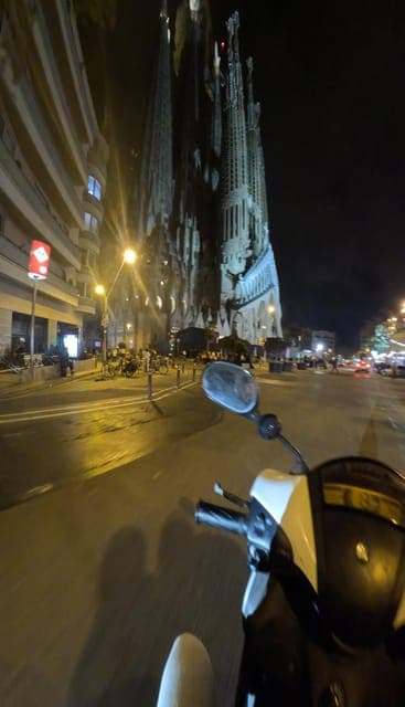 Barcelona on my Scooter Night Tour Gallery Image 3