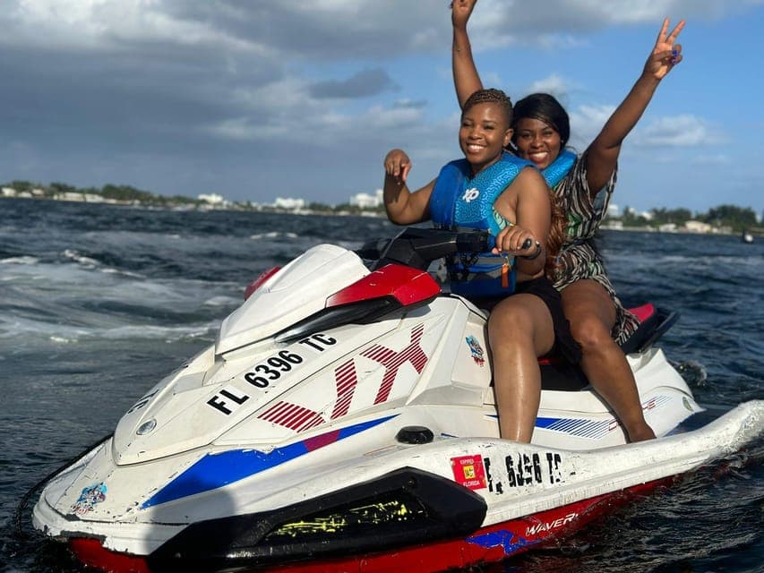 Miami Beach: Early Bird Jet Ski Rental with Boat Ride Gallery Image 3