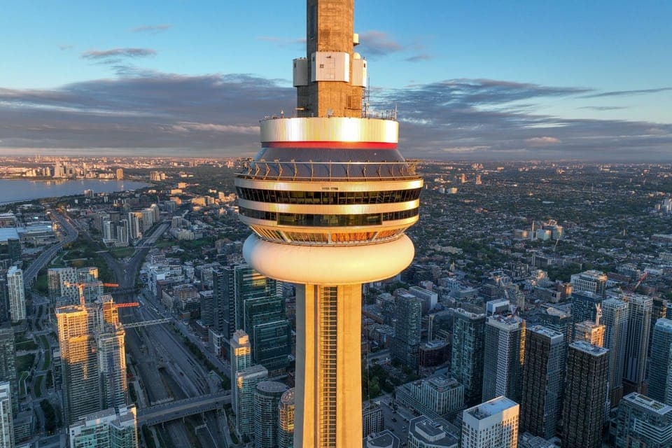 Toronto Downtown Tour with Harbor and Islands Cruise Tickets Gallery Image 4