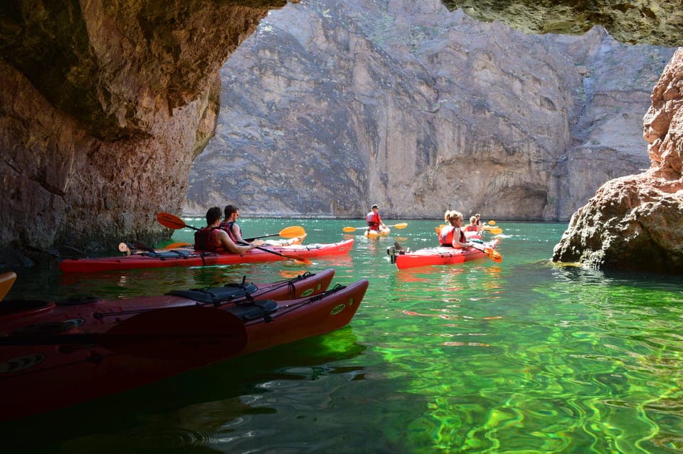 Guided Four Hour Emerald Cave Tour w/lunch Gallery Image 2