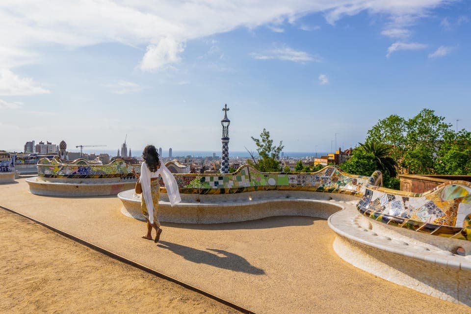 Park Güell Guided Tour with Fast-Track Ticket Gallery Image 3