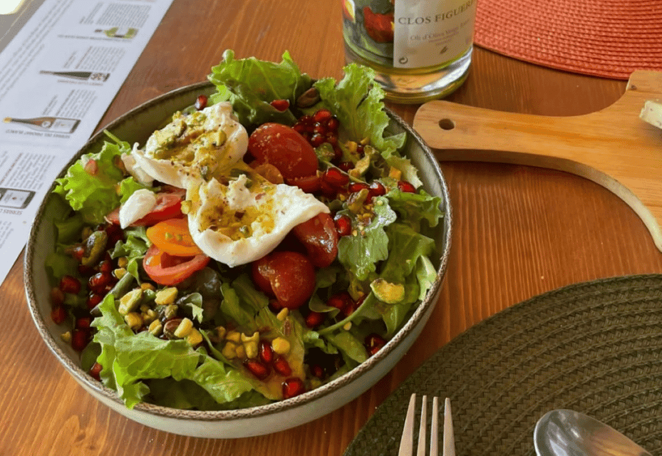 Priorat tour to 3 small wineries and hotel pick-up Gallery Image 2