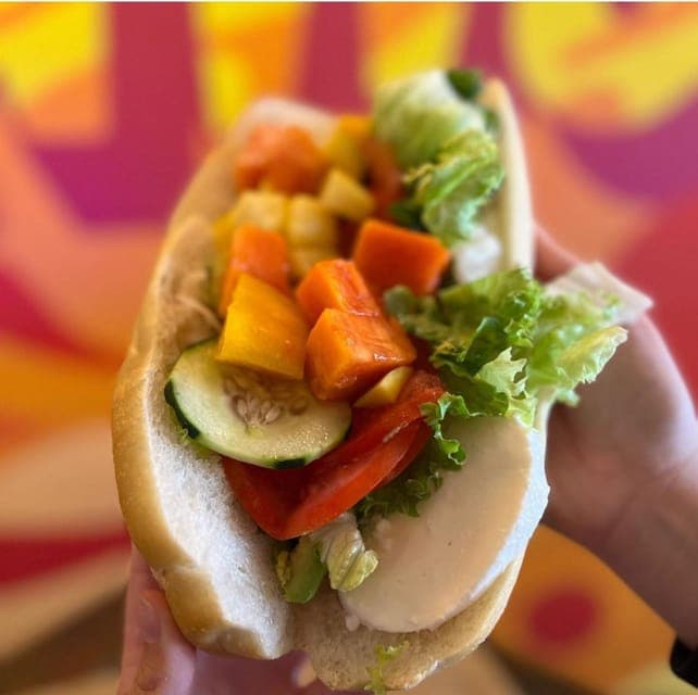 Miami Beach: Guided Bike Tour with Food Tasting (Adults) Gallery Image 3