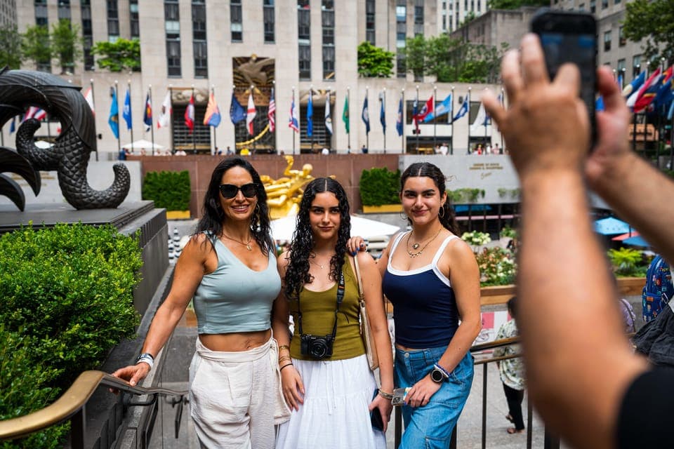 Half-Day Luxury Bus Tour with One World Access Gallery Image 2