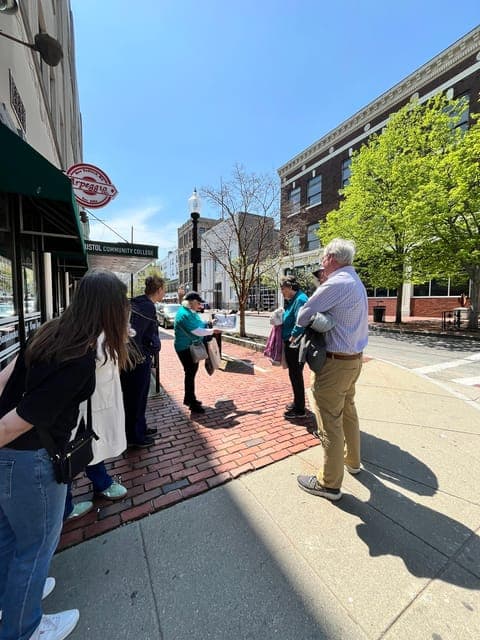 32. All-Inclusive Guided Food Tour in New Bedford - Image 32
