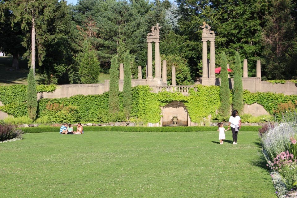 Guest of the Cranes Guided Tour on Crane Estate Gallery Image 3