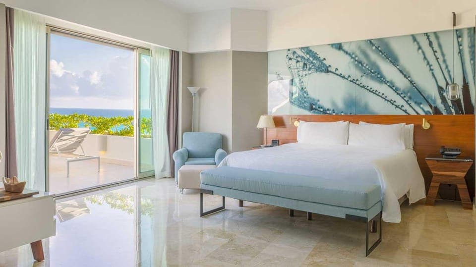 Private Shuttle Live Aqua Beach Cancun to CUN Airport Gallery Image 3