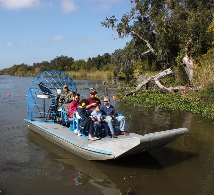Airboat Tour of Louisiana Swamps Gallery Image 4