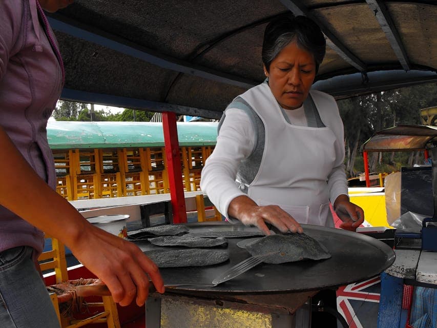 Xochimilco Day Trip: Farmland Food and Hop on a Trajinera Gallery Image 3